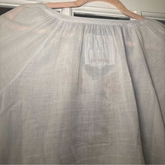 Johnny Was White Blouse with Red and Blue Embroidery - Picture 13 of 16